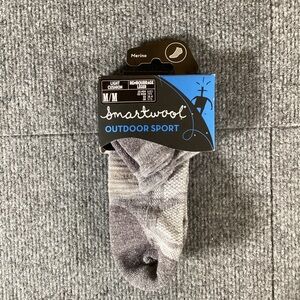 Smartwool merino wool blend low ankle outdoor sport socks size medium NWT